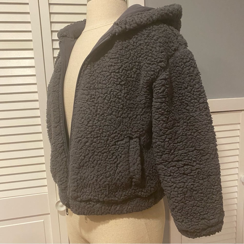 Tilly’s Navy Blue Sherpa Jacket (Kids XL / Women’s XS)
